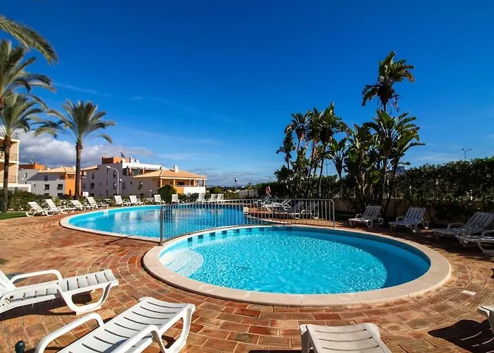 Globe 33 By Ici Albufeira